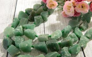 Where is jade mined in Russia: the largest deposits, mining methods and application Buryat jade products
