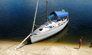 Sailing yachts in Kherson: yacht rental for a wedding